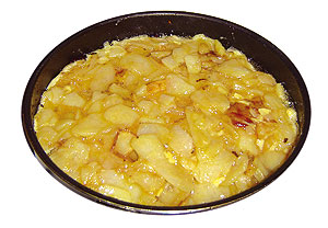 Tortilla de patata en plena elaboración